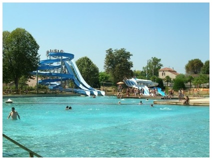 Base de loisirs - piscine à Gondrin...